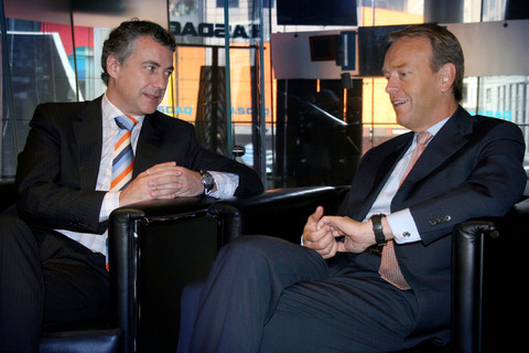 Foto: Un momento de la reuni�n con el presidente de Nasdaq