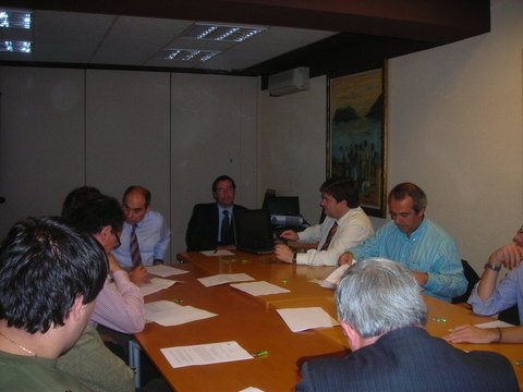 Argazkia: Eztabaida taldeak Bilbon , Abandoko Batzokia 