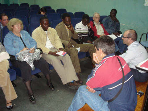 Foto: Grupos de discusi�n en Markina 