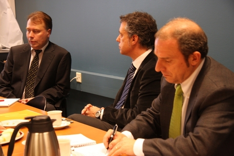 Foto: Reuni�n de la delegaci�n con la federaci�n de empresarios finlandeses
