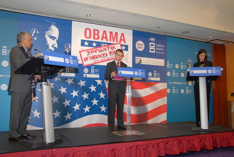 Argazkia: I�igo Urkulluren hitzaldia Obamaren arrakastari buruzko prentsaurrekoan 